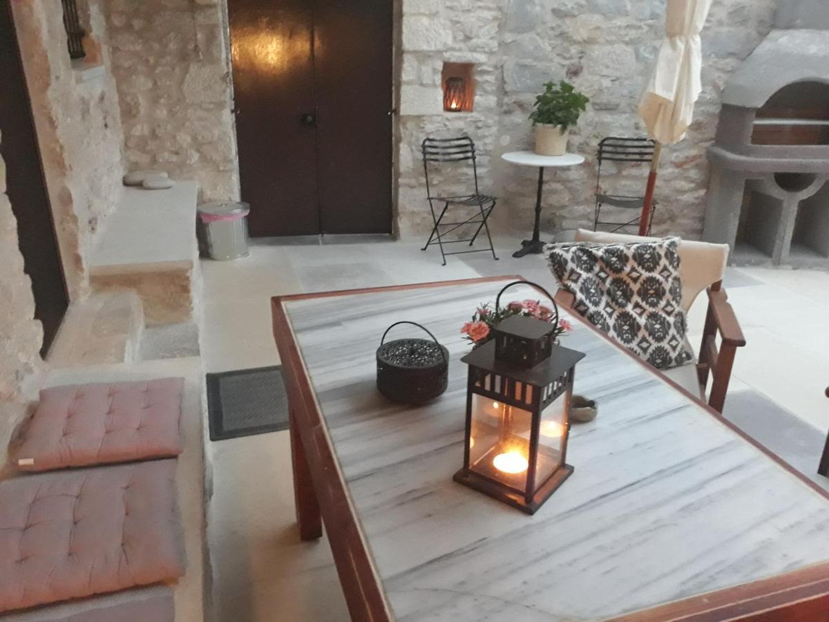 Aspasia House Итило Екстериор снимка